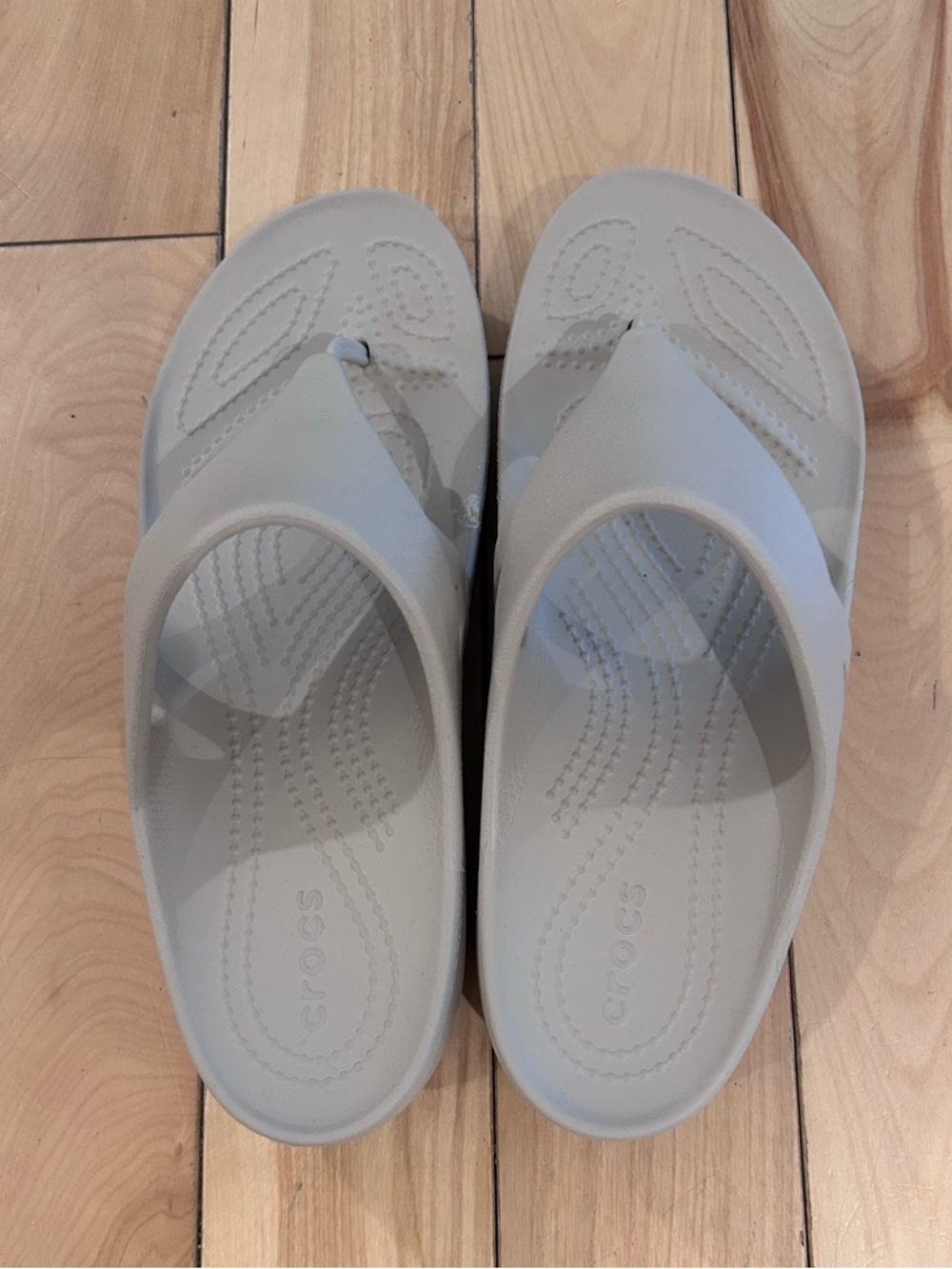 CROCS thong flip flops